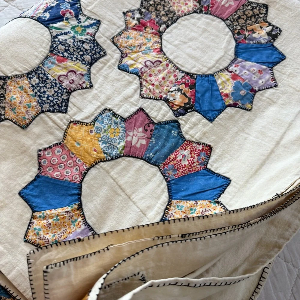 Vintage Dresden Plate Quilt 70x86 Feedsack Appliqué Cottagecore